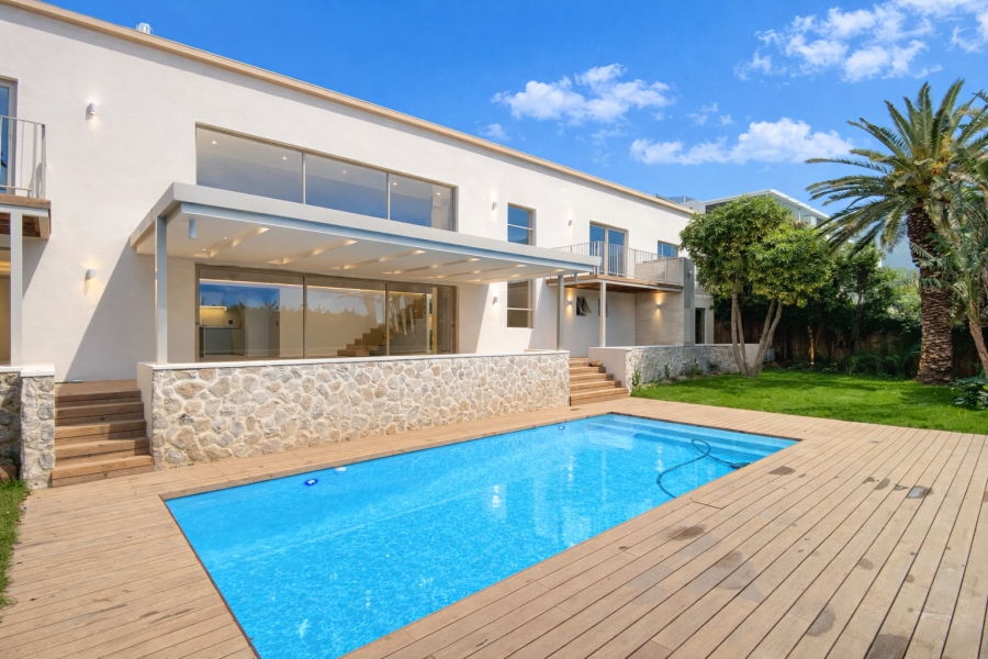 5 Bedroom Property for Sale in Camps Bay Western Cape